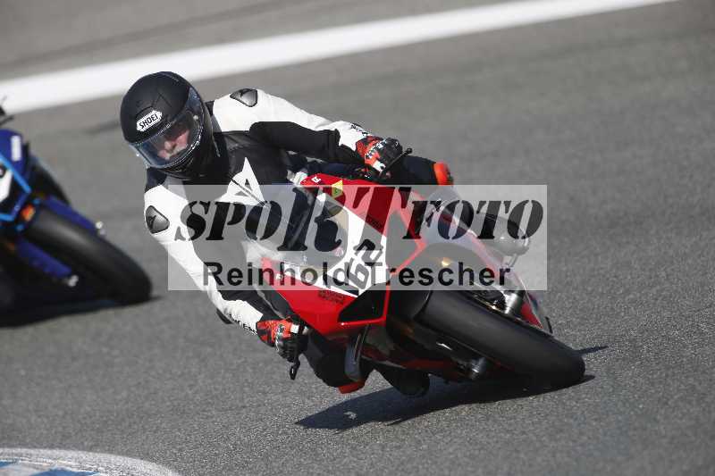 /Archiv-2024/02 29.01.-02.02.2024 Moto Center Thun Jerez/Gruppe gruen-green/162